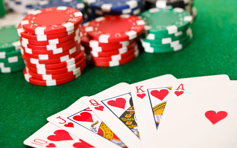 chơi poker cần biết bỏ bài mạnh khi cần thiết